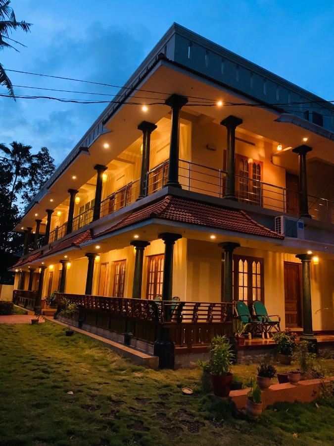 Surendram Villa Варкала Екстериор снимка